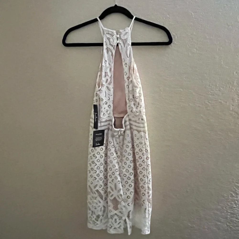 Lulus. Lace Dress Size XS Taupe underneath and Ivory Lace - Picture 5 of 13